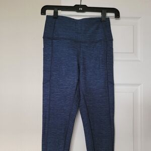 Victoria's Secret Total Knockout Mid-Rise Leggings, size small.
